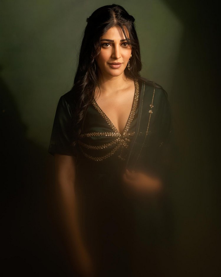 https://classifieds.jhalak.com/Uploads/PhotoGallery/13274/13274.jpg^https://classifieds.jhalak.com/Uploads/PhotoGallery/13274/Shruti Haasan’s Adorable Style Steals the Spotlight1.jpg^https://classifieds.jhalak.com/Uploads/PhotoGallery/13274/Shruti Haasan’s Adorable Style Steals the Spotlight2.jpg^https://classifieds.jhalak.com/Uploads/PhotoGallery/13274/Shruti Haasan’s Adorable Style Steals the Spotlight3.jpg^https://classifieds.jhalak.com/Uploads/PhotoGallery/13274/Shruti Haasan’s Adorable Style Steals the Spotlight4.jpg^https://classifieds.jhalak.com/Uploads/PhotoGallery/13274/Shruti Haasan’s Adorable Style Steals the Spotlight5.jpg^https://classifieds.jhalak.com/Uploads/PhotoGallery/13274/Shruti Haasan’s Adorable Style Steals the Spotlight6.jpg^https://classifieds.jhalak.com/Uploads/PhotoGallery/13274/Shruti Haasan’s Adorable Style Steals the Spotlight7.jpg^https://classifieds.jhalak.com/Uploads/PhotoGallery/13274/Shruti Haasan’s Adorable Style Steals the Spotlight8.jpg^https://classifieds.jhalak.com/Uploads/PhotoGallery/13274/Shruti Haasan’s Adorable Style Steals the Spotlight9.jpg^https://classifieds.jhalak.com/Uploads/PhotoGallery/13274/Shruti Haasan’s Adorable Style Steals the Spotlight10.jpg^